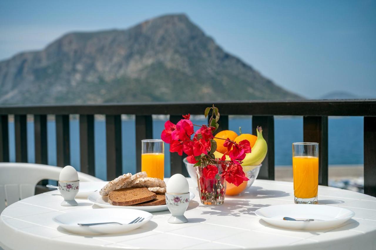 Pelagos Seafront Accommodation - Maria Myrties Buitenkant foto