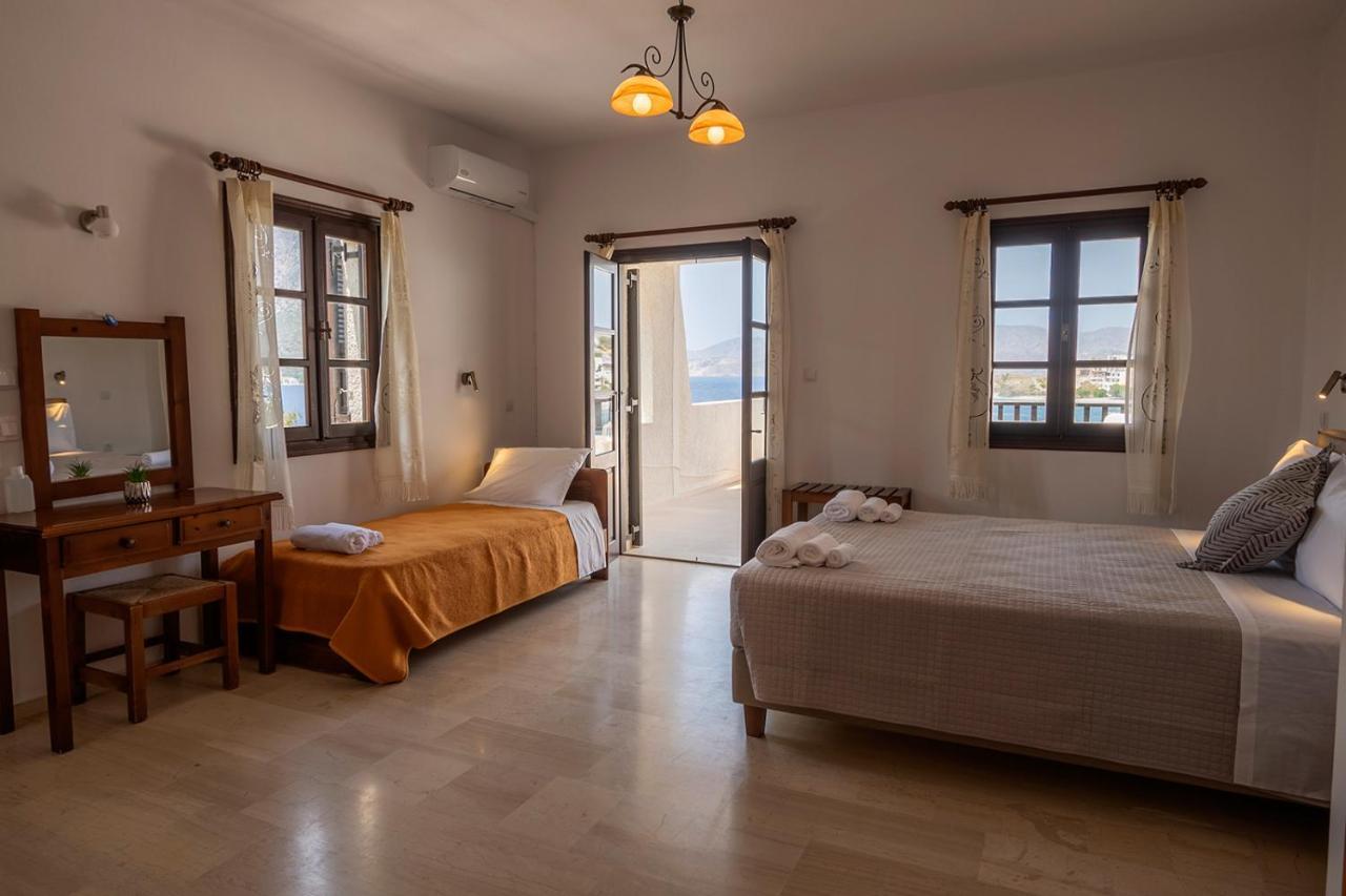 Pelagos Seafront Accommodation - Maria Myrties Buitenkant foto
