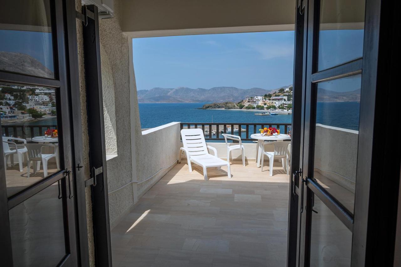 Pelagos Seafront Accommodation - Maria Myrties Buitenkant foto