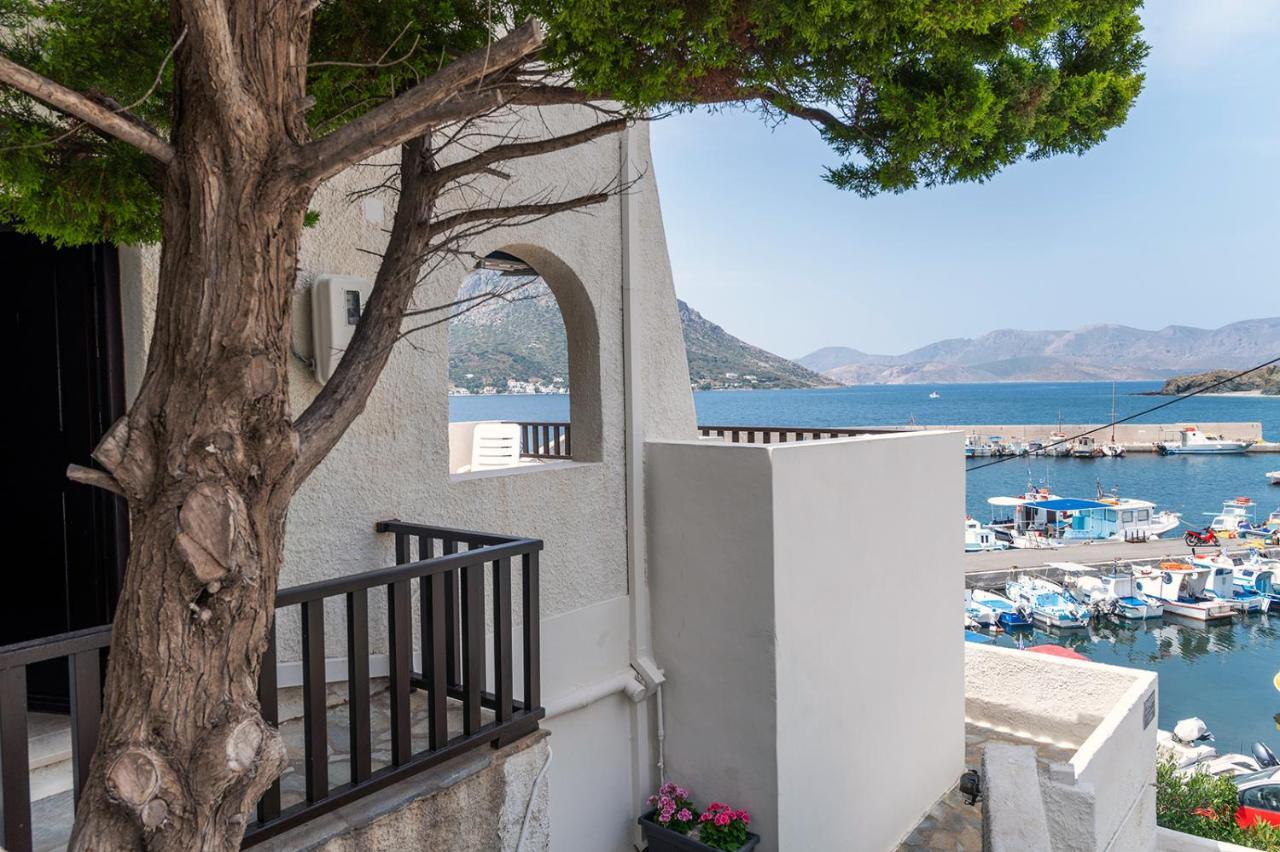 Pelagos Seafront Accommodation - Maria Myrties Buitenkant foto